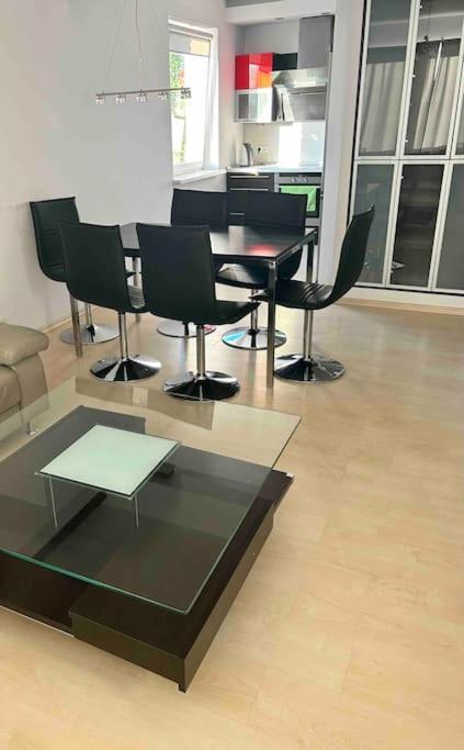Piekny Apartament Blisko Malty Z Garazem Apartment Poznań Exterior foto